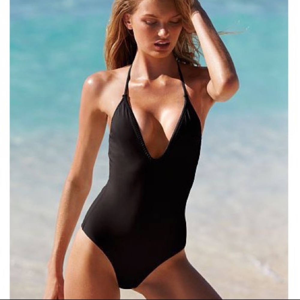 Victoria’s Secret Stitched One Piece swimsuit